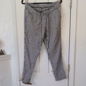 Jolt Monochrome Striped Apparel